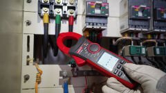 Unit UT205E 1000A True RMS Dijital Pensampermetre